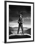 Convoi by Femmes WESTWARD THE WOMEN by William A Wellman with Robert Taylor, 1951 (b/w photo)-null-Framed Photo