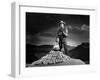 Convoi by Femmes WESTWARD THE WOMEN by William A Wellman with Robert Taylor and Denise Darcel, 1951-null-Framed Photo