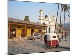 Copan Ruinas, Parque Central, Honduras-Jane Sweeney-Mounted Photographic Print