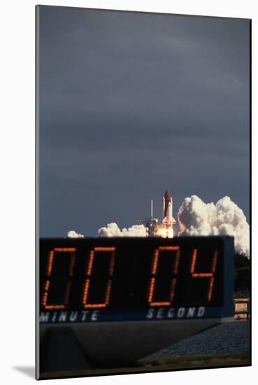 Countdown to Space Shuttle Discovery Launch-Roger Ressmeyer-Mounted Photographic Print