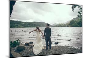Couple Celebrating their Marriage-Clive Nolan-Mounted Photographic Print