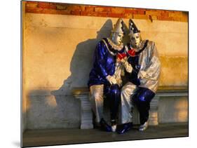 Couple Dressed in Masks and Costumes Taking Part in Venice Carnival, Venice, Veneto, Italy-Lee Frost-Mounted Photographic Print