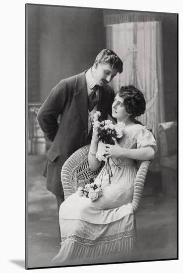 Couple in Love, C1900-1919-null-Mounted Giclee Print