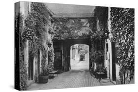 Courtyard of the Saracen's Head Inn, Southwell, Nottinghamshire, 1924-1926-null-Stretched Canvas