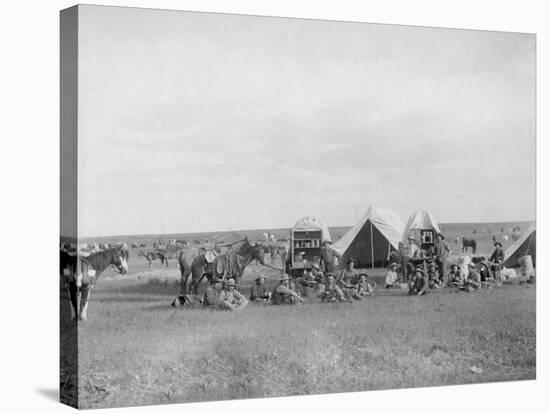 Cowboys Sitting around Chuckwagon Photograph - Belle Fourche, SD-Lantern Press-Stretched Canvas