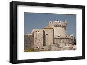Croatia, Dubrovnik, stone fort in historic city (UNESCO World Heritage Site).-Merrill Images-Framed Photographic Print