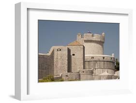 Croatia, Dubrovnik, stone fort in historic city (UNESCO World Heritage Site).-Merrill Images-Framed Photographic Print