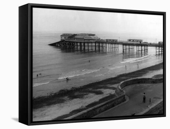 Cromer Pier-null-Framed Stretched Canvas