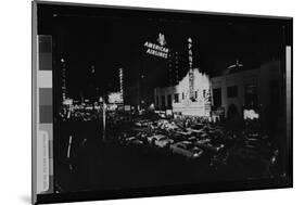 Crowd Ready to Greet Celebrities Arriving for the 30th Annual Academy Awards, RKO Pantages Theater-Ralph Crane-Mounted Photographic Print