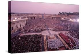 Crowds in Saint Peter's Square-Vittoriano Rastelli-Stretched Canvas