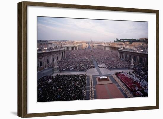 Crowds in Saint Peter's Square-Vittoriano Rastelli-Framed Photographic Print