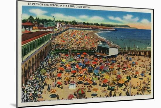 Crowds on the Beach, Santa Cruz - Santa Cruz, CA-Lantern Press-Mounted Art Print