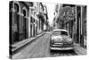 Cuba Fuerte Collection B&W - Old Ford Car in Havana-Philippe Hugonnard-Stretched Canvas