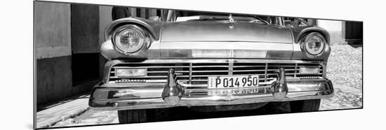 Cuba Fuerte Collection Panoramic BW - Close-up of Old Classic Car II-Philippe Hugonnard-Mounted Photographic Print