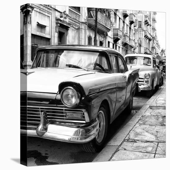 Cuba Fuerte Collection SQ BW - Beautiful American Cars in Havana II-Philippe Hugonnard-Stretched Canvas