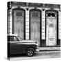 Cuba Fuerte Collection SQ BW - Vintage Car in Havana II-Philippe Hugonnard-Stretched Canvas