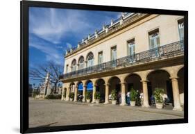 Cuba. Havana. Old Havana. Plaza De Armas-Inger Hogstrom-Framed Photographic Print