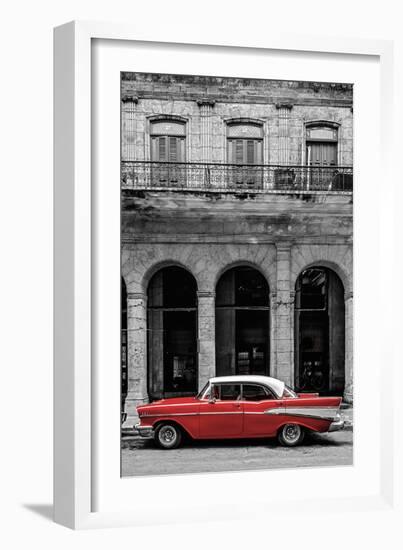 Cuba, La Habana Vieja (Old Havana), classic 1950's American Car-Alan Copson-Framed Photographic Print