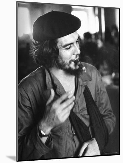 Cuban Rebel Ernesto "Che" Guevara, Left Arm in a Sling, Talking with Unseen Person-Joe Scherschel-Mounted Premium Photographic Print