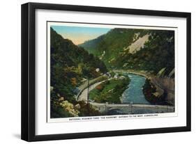 Cumberland, Maryland - National Road Through the Narrows Scene-Lantern Press-Framed Art Print