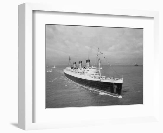 Cunard Liner Queen Mary Leaves Southampton for the Last Time for Her Retirement Berth, October 1967-null-Framed Photographic Print