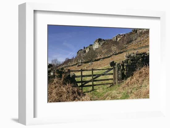 Curbar Edge, Derbyshire-Peter Thompson-Framed Photographic Print