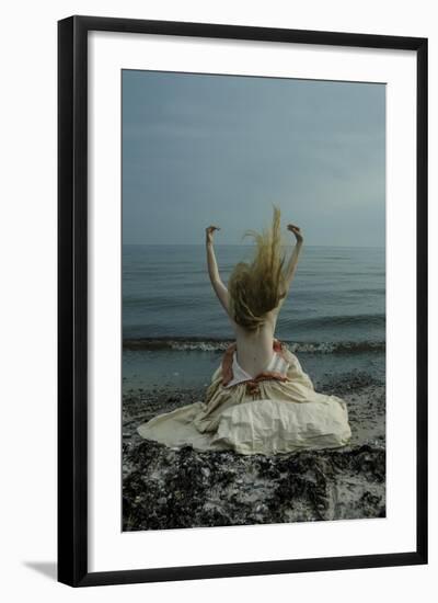 Curse the sea, 2016-Elinleticia H?gabo-Framed Giclee Print