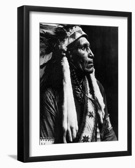 Curtis: Raven Blanket, 1910-Edward S^ Curtis-Framed Photographic Print