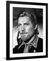 Custer l homme by l ouest by RobertSiodmak with Robert Shaw, 1967 (b/w photo)-null-Framed Photo