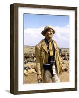 Custer l homme by l ouest by RobertSiodmak with Robert Shaw, 1967 (photo)-null-Framed Photo