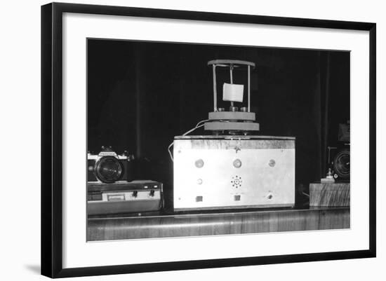 Cutten's Photography Apparatus-null-Framed Photographic Print