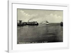 Cuxhaven, Alte Liebe, Dampfschiff Jan Molsen, Hapag-null-Framed Giclee Print