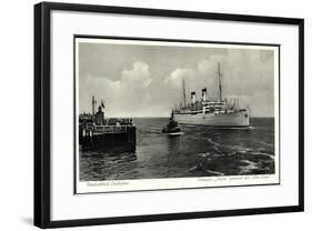 Cuxhaven, Dampfer Italia Passiert Die Alte Liebe-null-Framed Giclee Print