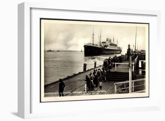 Cuxhaven, Dampfschiff Albert Ballin, Hapag-null-Framed Giclee Print