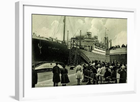 Cuxhaven, Hafen, M.S. St Louis, Hapag, Dampfer-null-Framed Giclee Print