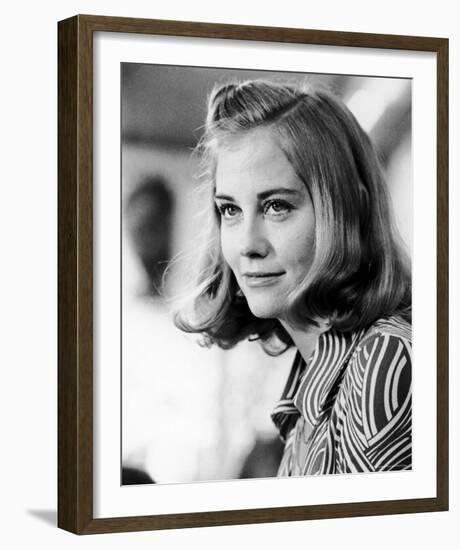 Cybill Shepherd-null-Framed Photo