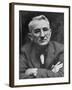 Dale Carnegie-Alfred Eisenstaedt-Framed Photographic Print