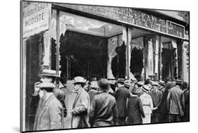 Damaged Austrian Jewellers' Shop, Paris, First World War, 1914-null-Mounted Giclee Print