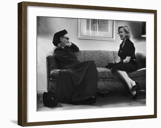 Dame Edith Sitwell Talking W. Actress Marilyn Monroe-null-Framed Premium Photographic Print