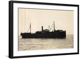 Dampfer Herbert Horn Bringt Kriegsgefangene Zurück-null-Framed Giclee Print