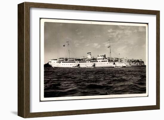 Dampfer Königin Luise Vor Helgoland, Hapag-null-Framed Giclee Print