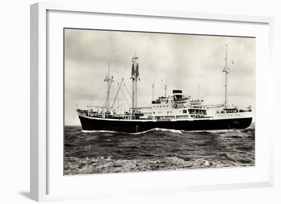 Dampfer M.S. Ares, Knsm-null-Framed Giclee Print