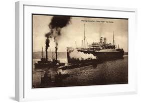 Dampfer New York Im Hafen, Hamburg Amerika Linie-null-Framed Giclee Print