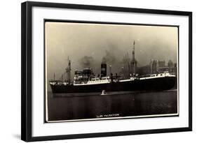 Dampfschiff Clan Macpherson Am Hafen in Fahrt-null-Framed Giclee Print