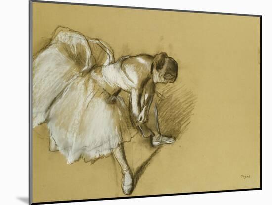 Dancer Adjusting Her Shoe, circa 1890-Edgar Degas-Mounted Giclee Print