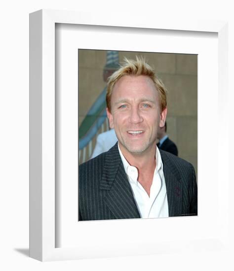 Daniel Craig-null-Framed Photo