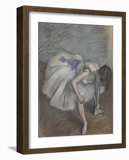 Danseuse assise,penchée en avant,elle se masse le pied gauche.-Edgar Degas-Framed Giclee Print