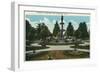 Davenport, Iowa, View of the Vanderveer Park Fountain-Lantern Press-Framed Art Print