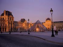 Le Louvre Museum and Glass Pyramids, Paris, France-David Barnes-Photographic Print