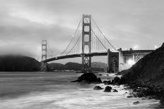 Full blood red moon rising over the Golden Gate Bridge in San Francisco, view from Battery Cranston-David Chang-Photographic Print